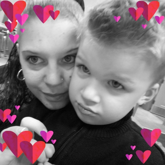 Meet your Posher, Nikki - Picture 1 of 1